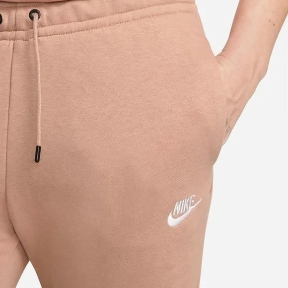 Nike Sportswear Tech Fleece Jogger Pants NWT - Picture 2 of 10